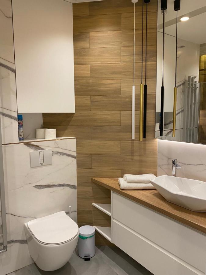 Family & Business Elegant Apartments Ventus IX Wiekow- Centrum Downtown New! Kielce Zewnętrze zdjęcie